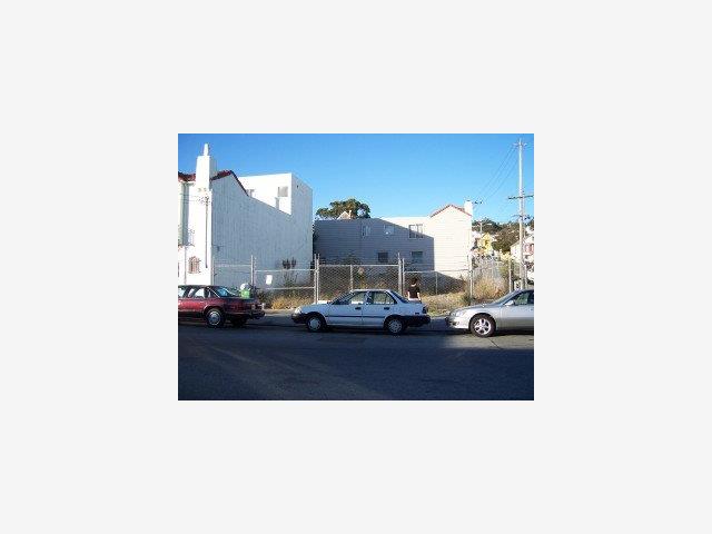 1506 Revere Av, OTHER - SEE REMARKS, California 94124, ,Lots And Land,For Sale,Revere Av,40966817