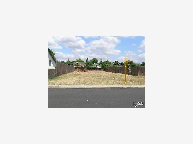 1524 Irwin, ESCALON, California 95320, ,Lots And Land,For Sale,Irwin,40967141