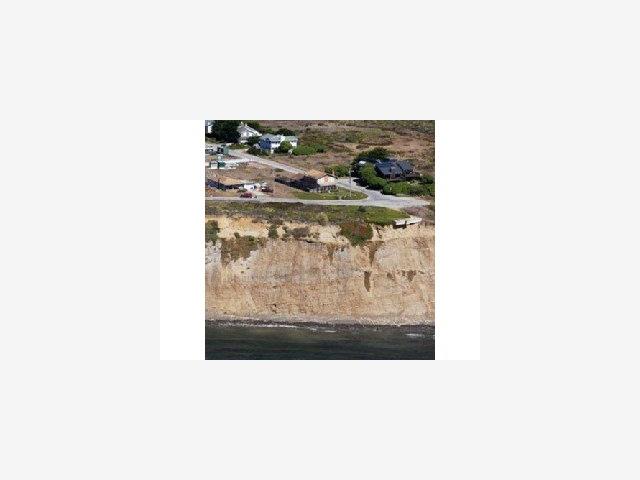 0 Bernal Avenue, MOSS BEACH, California 94038, ,Lots And Land,For Sale,Bernal Avenue,40966739