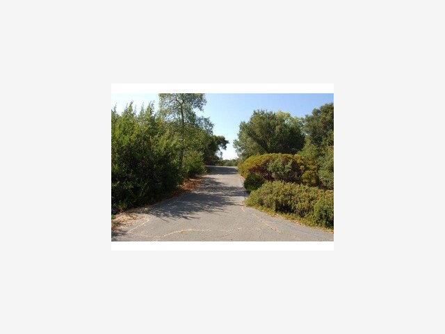 200 GOYA Road, PORTOLA VALLEY, California 94028, ,Lots And Land,For Sale,GOYA Road,40962708
