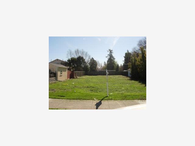 3494 HOOVER Street, REDWOOD CITY, California 94063, ,Lots And Land,For Sale,HOOVER Street,40966736