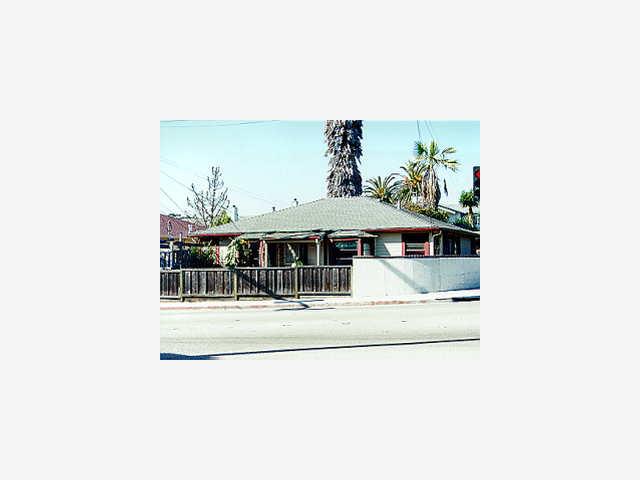 21675 CLIFF Drive, SANTA CRUZ, California 95062, ,Comm Ri Multi-units 5+,For Sale,CLIFF Drive,ML89839735