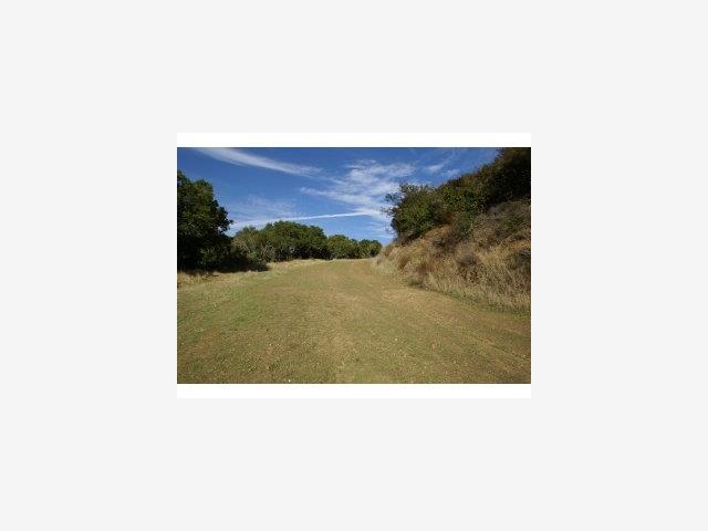 0 Brooke Court, HILLSBOROUGH, California 94010, ,Lots And Land,For Sale,Brooke Court,40966595