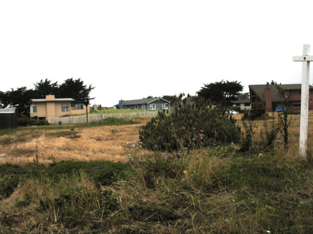 0 Bernal Avenue, MOSS BEACH, California 94038, ,Lots And Land,For Sale,Bernal Avenue,40966555