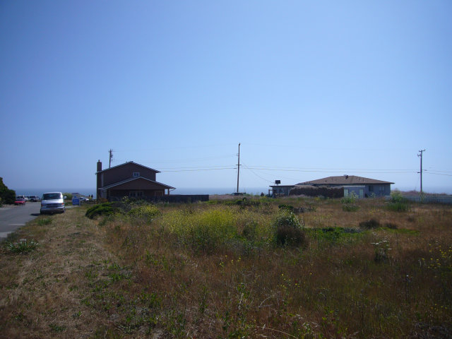 0 Bernal Avenue, MOSS BEACH, California 94038, ,Lots And Land,For Sale,Bernal Avenue,40966555