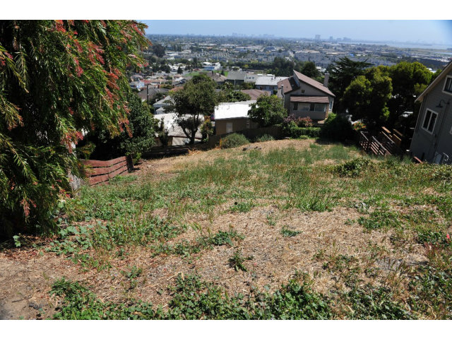 850 HILLSIDE Avenue, ALBANY, California 94706, ,Lots And Land,For Sale,HILLSIDE Avenue,40966535