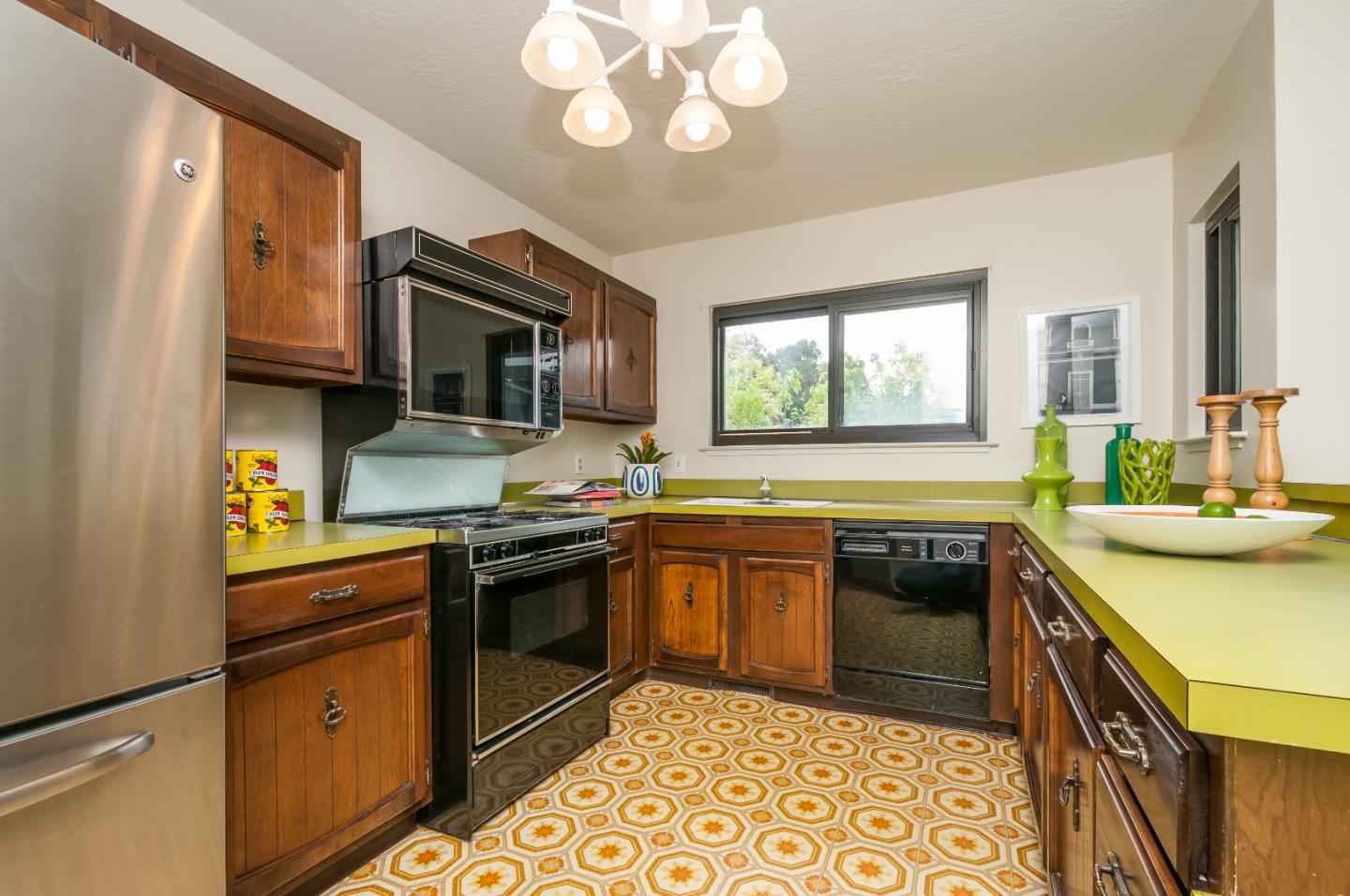 871 Almenar Street, MILLBRAE, California 94030, ,Lots And Land,For Sale,Almenar Street,40966419