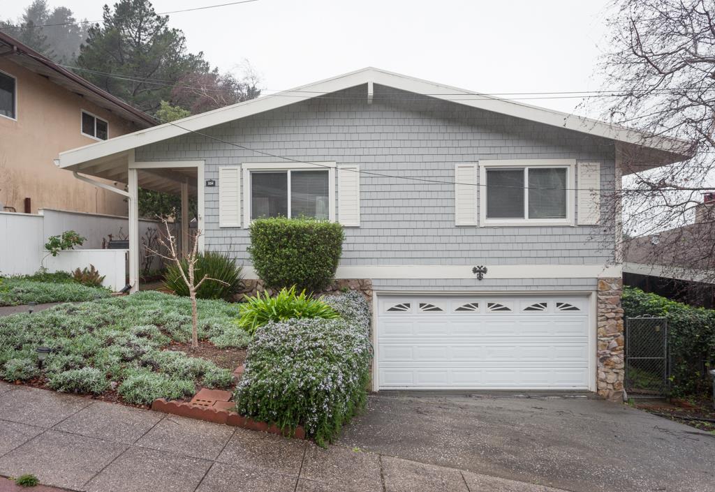 334 Reichling Ave, Pacifica, CA