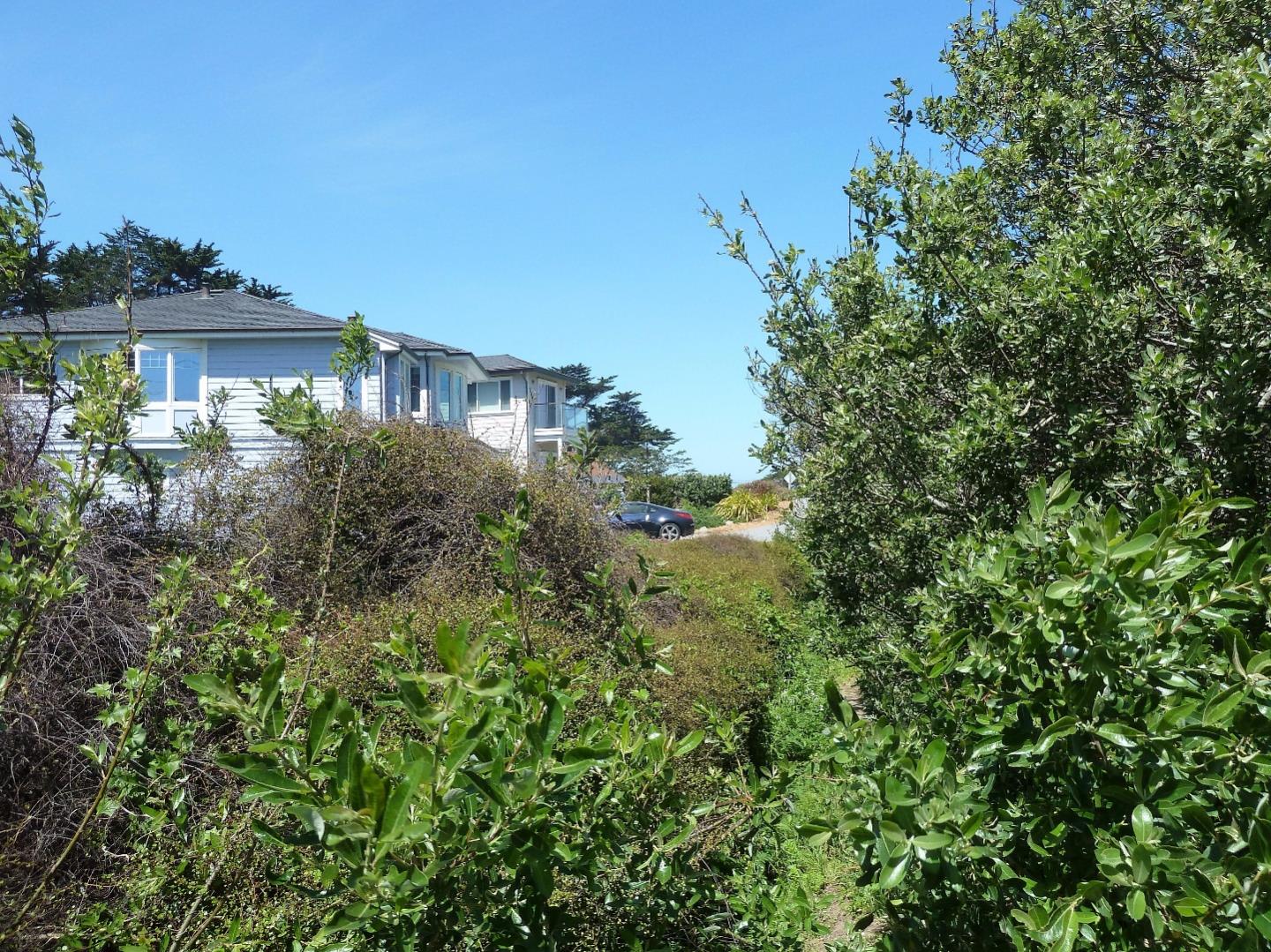 00 1st Street, MONTARA, California 94037, ,Lots And Land,For Sale,1st Street,40966388