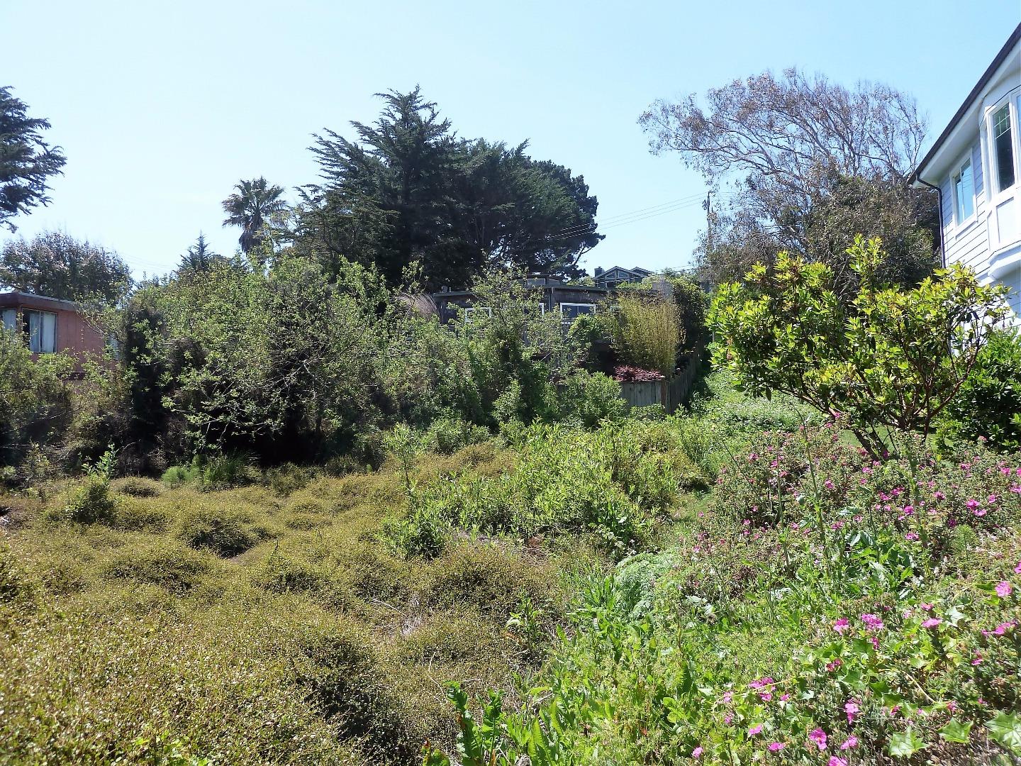 00 1st Street, MONTARA, California 94037, ,Lots And Land,For Sale,1st Street,40966388