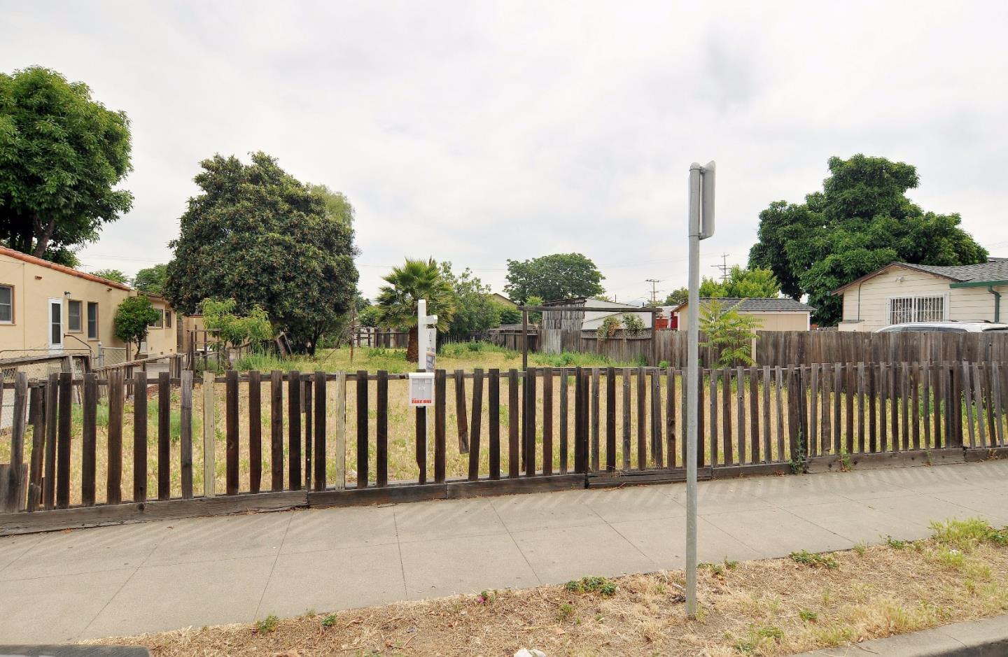 0 Locust St (Lot near 970 972 Locust Street, SAN JOSE, California 95110, ,Lots And Land,For Sale,Locust St (Lot near 970 972 Locust Street,40966330