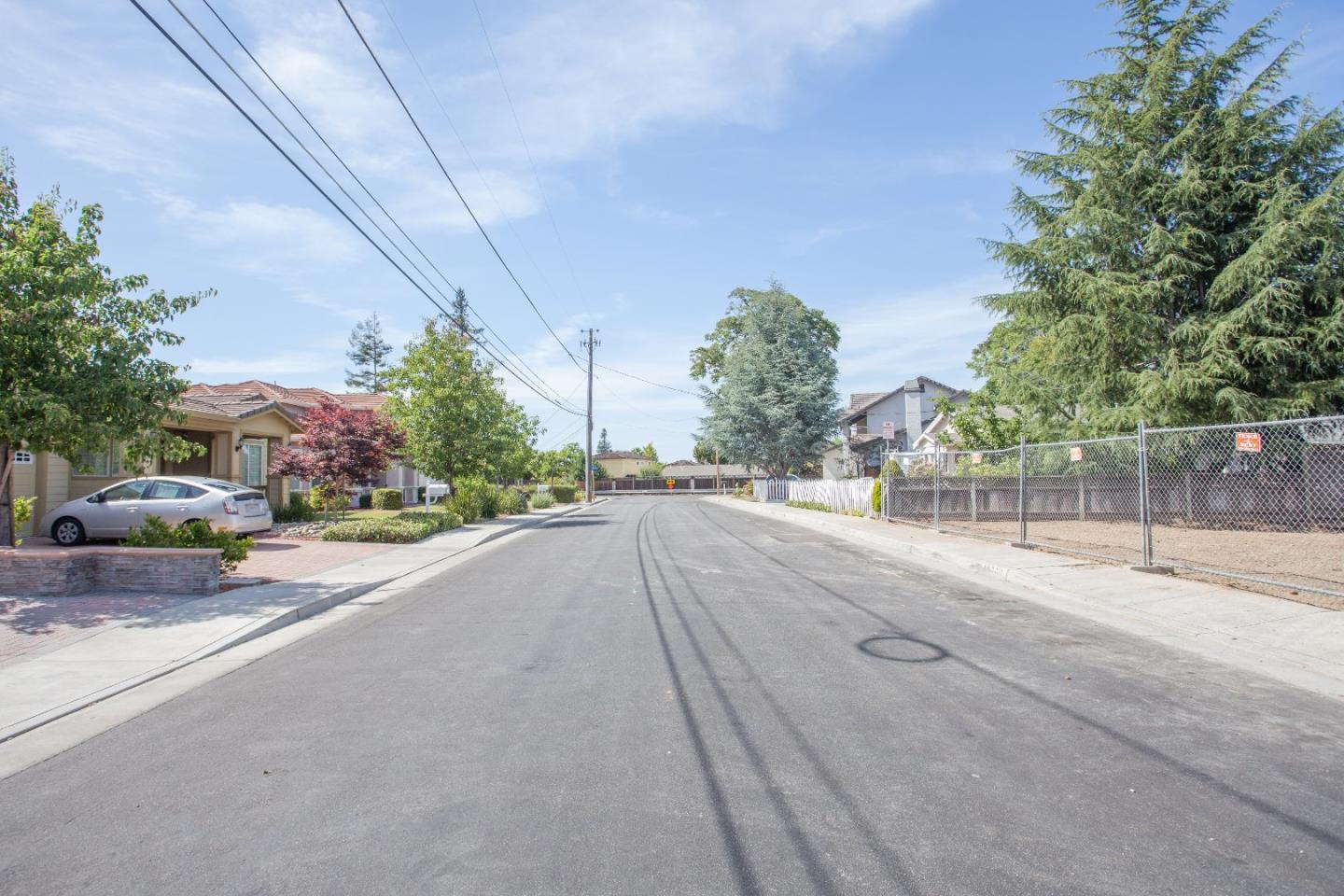 10200 Empire Avenue, CUPERTINO, California 95014, ,Lots And Land,For Sale,Empire Avenue,40966342