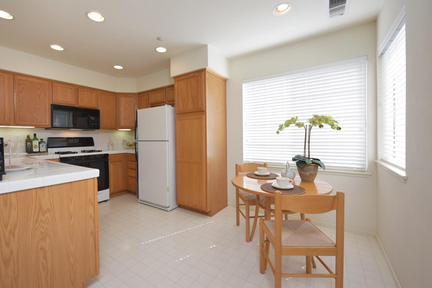 3 Batten Lane Redwood Shores Ca 94065 925 000 Www