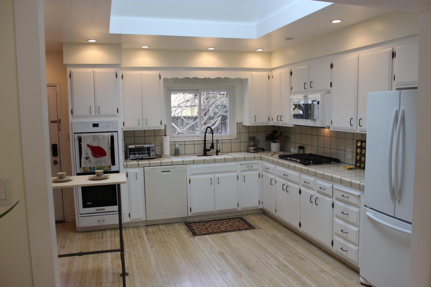 751 Emerson Ct San Jose Ca 95126 1 000 000 Www Doloresshaw Com