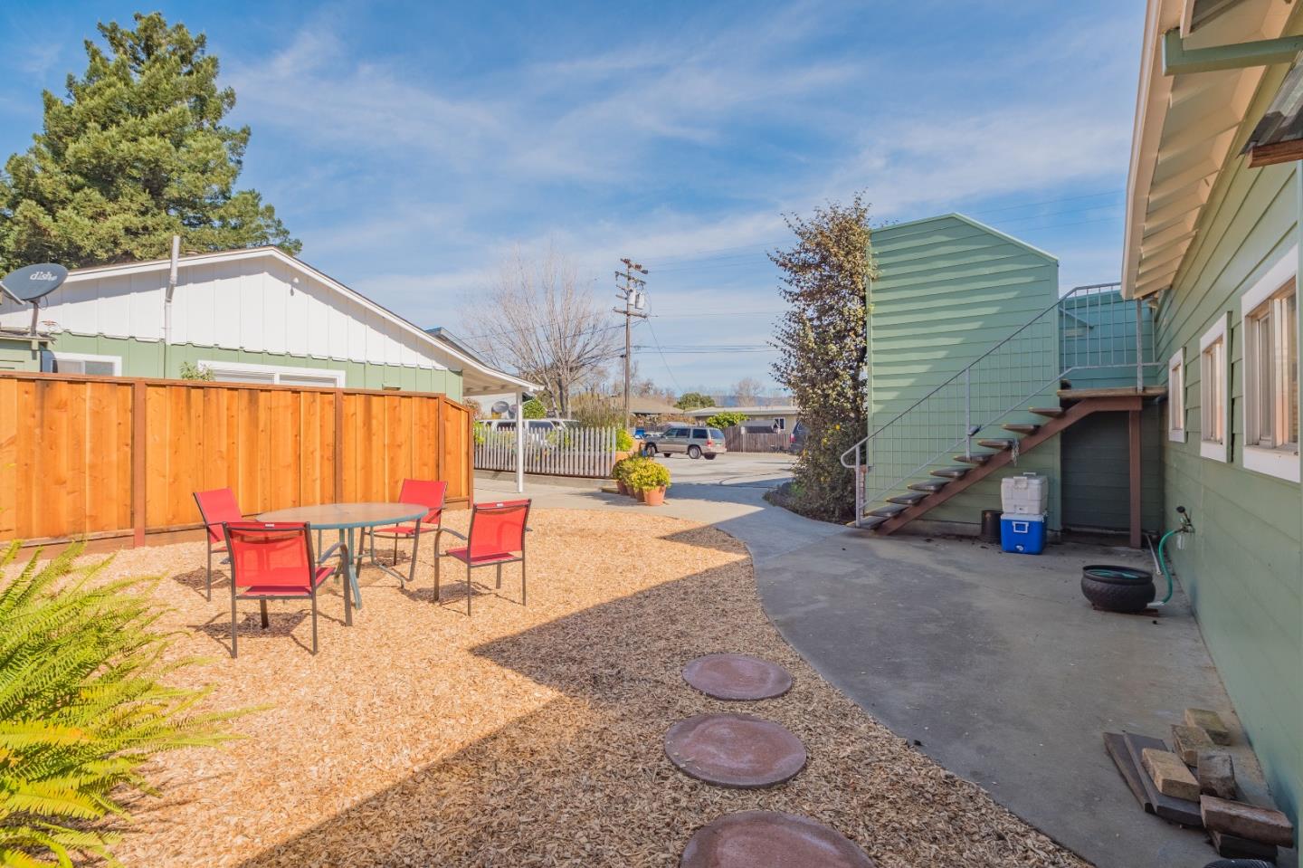 231 Green Valley RD, Watsonville, CA 95076 Sotheby's International Realty, Inc.