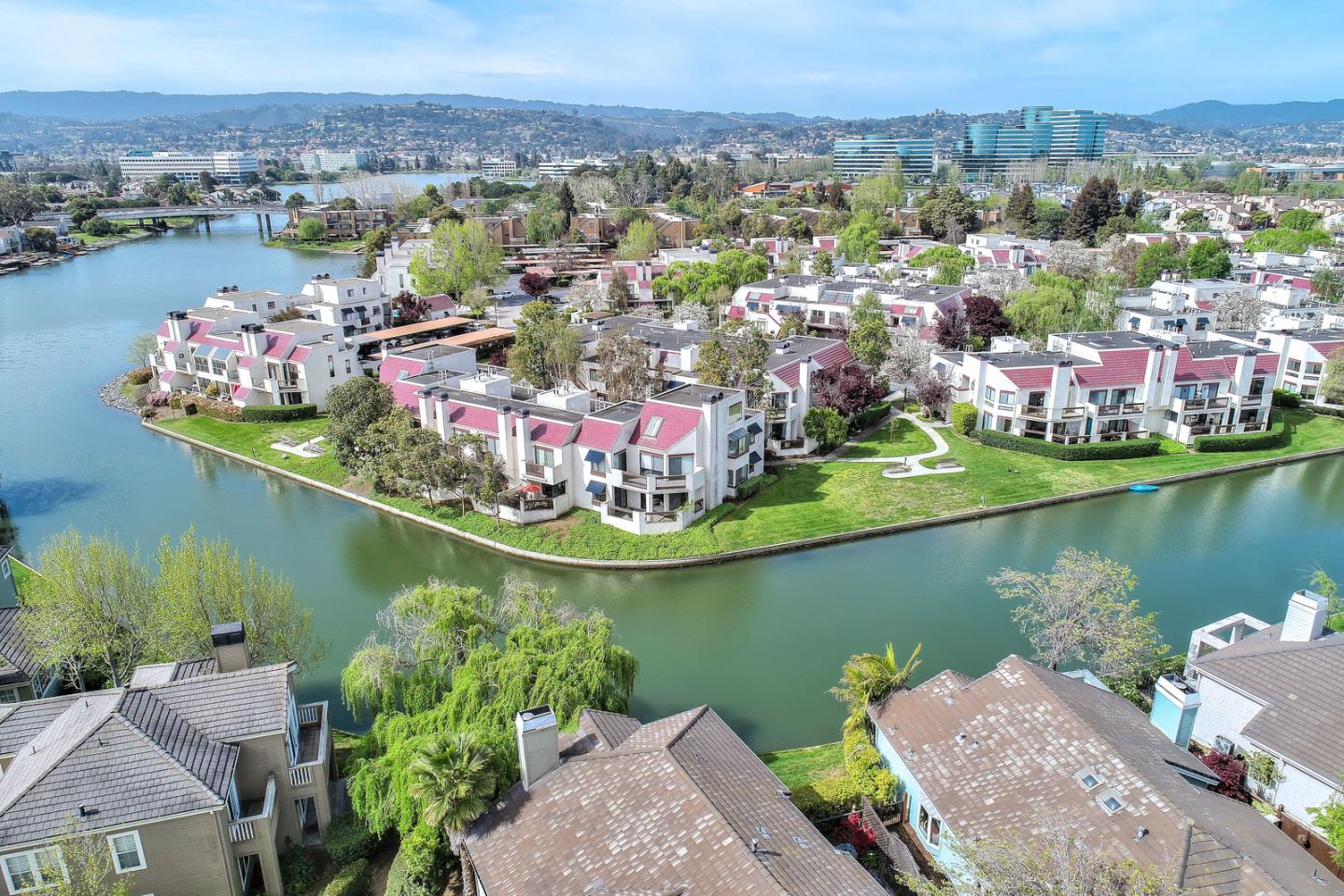 530 Shorebird Cir 7101, Redwood Shores, CA 94065 2 Beds 2 Baths