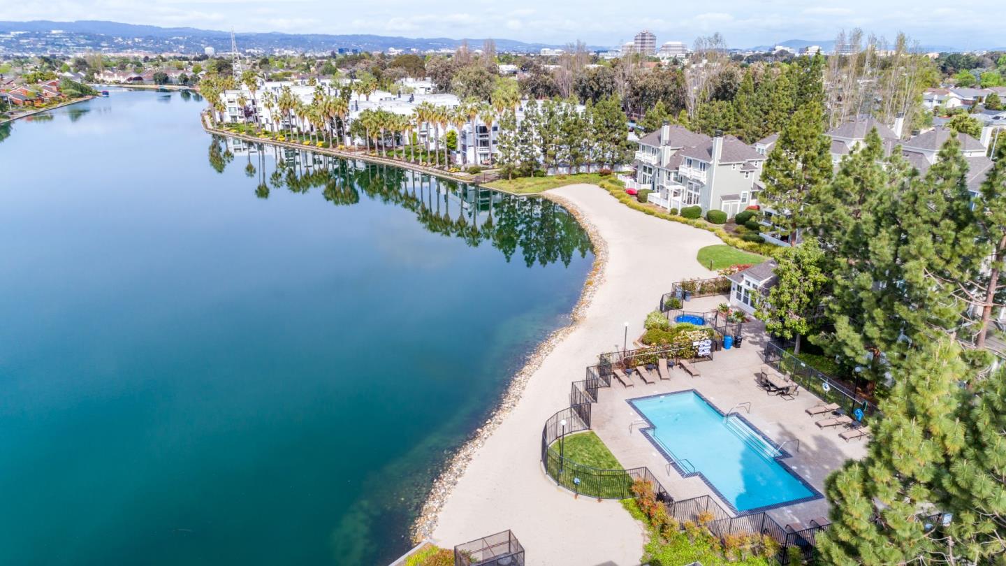 1037 Galley Ln, Foster City, CA 94404 2 Beds 2/1 Baths (Sold