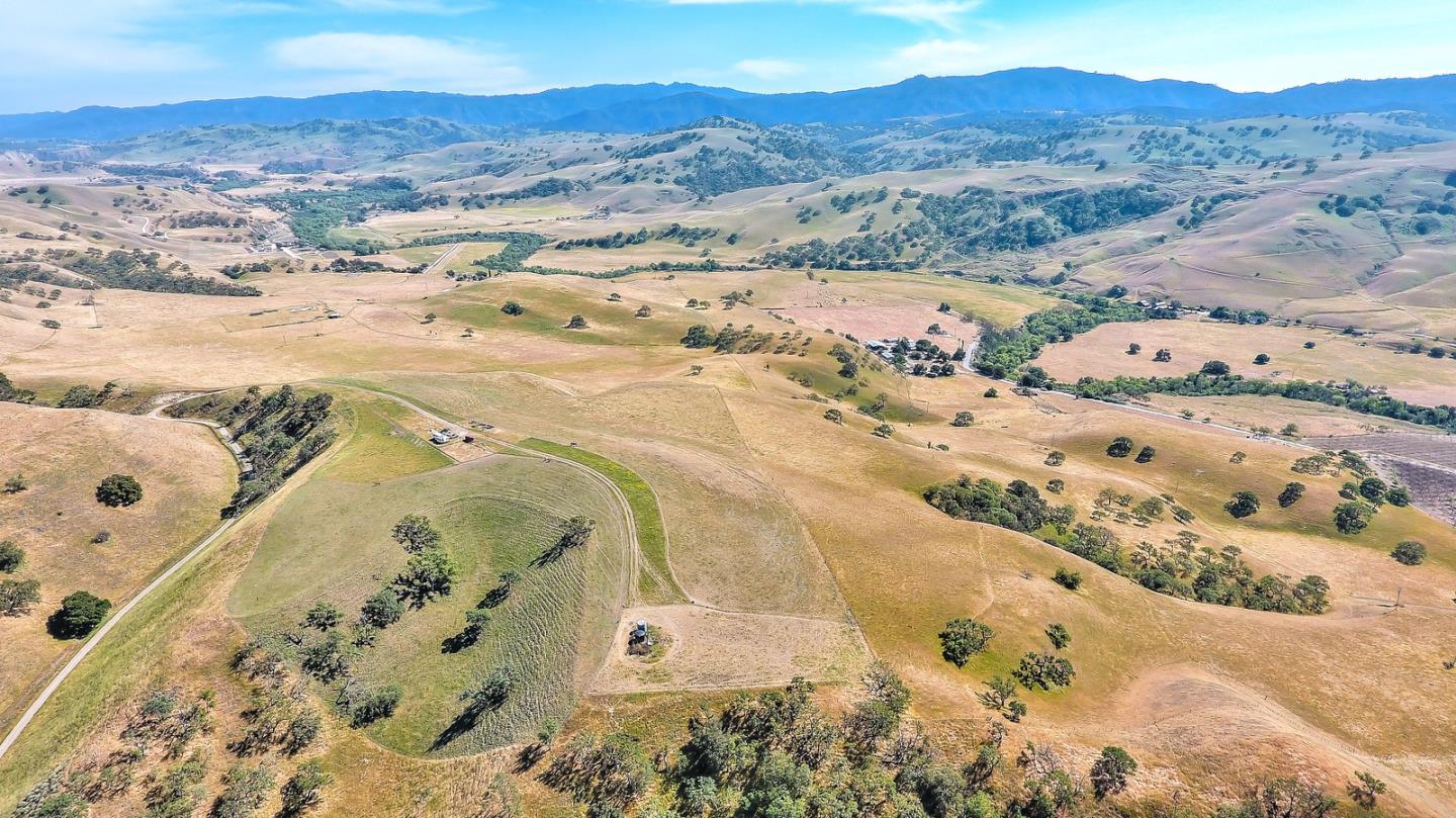 0 Southside Road, HOLLISTER, California 95023, ,Lots And Land,For Sale,Southside Road,40967348