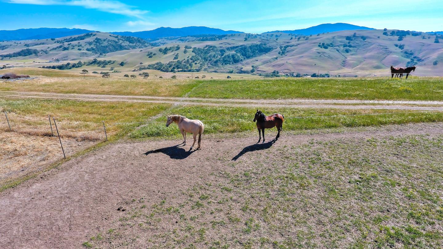 0 Southside Road, HOLLISTER, California 95023, ,Lots And Land,For Sale,Southside Road,40967348