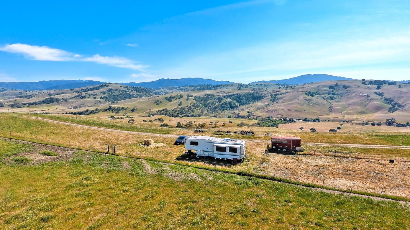 0 Southside Road, HOLLISTER, California 95023, ,Lots And Land,For Sale,Southside Road,40967348