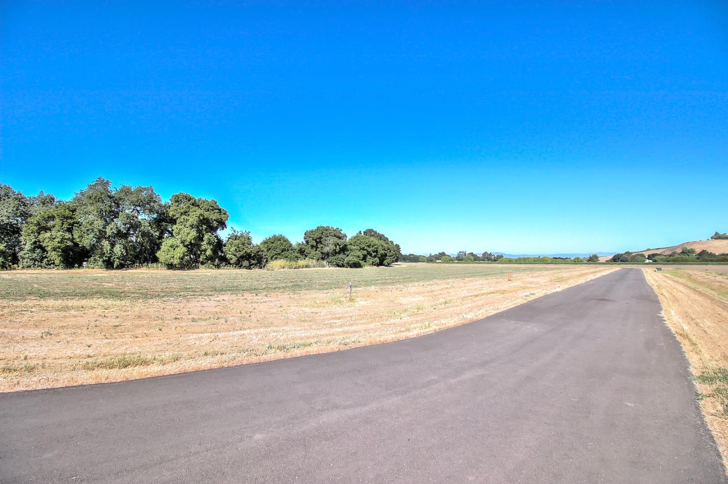 271 Pacheco Creek Lane, HOLLISTER, California 95023, ,Lots And Land,For Sale,Pacheco Creek Lane,40965656
