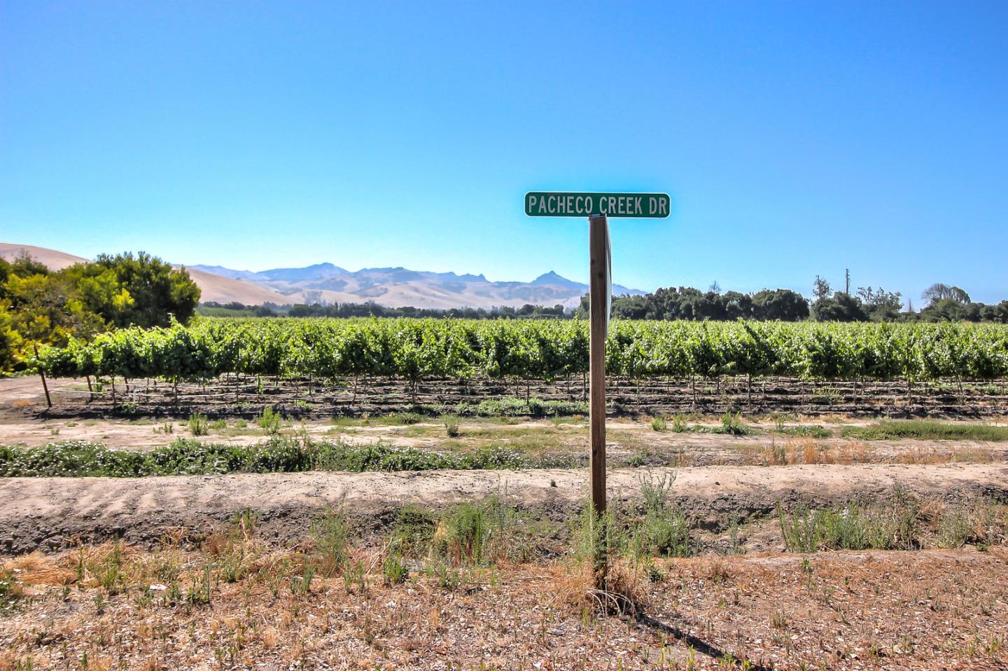 307 Pacheco Creek Lane, HOLLISTER, California 95023, ,Lots And Land,For Sale,Pacheco Creek Lane,40965657