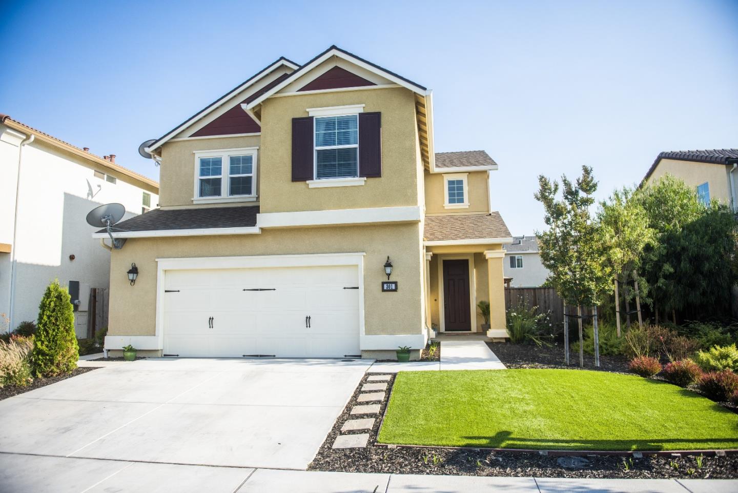 301 Promise Way, Hollister, CA 95023 4 Beds 2/1 Baths (Sold