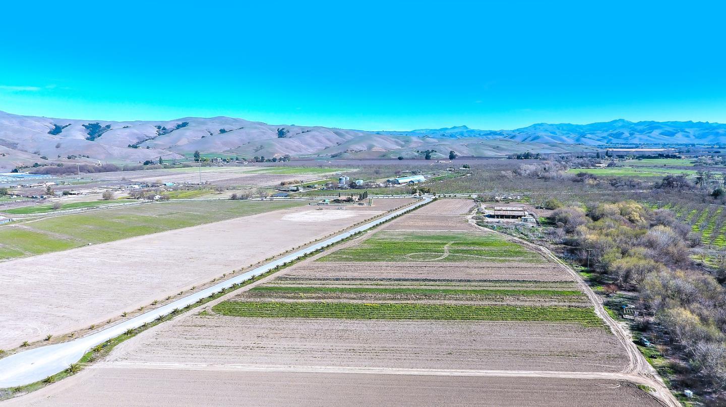7968 Lovers Lane, HOLLISTER, California 95023, ,Lots And Land,For Sale,Lovers Lane,40967356