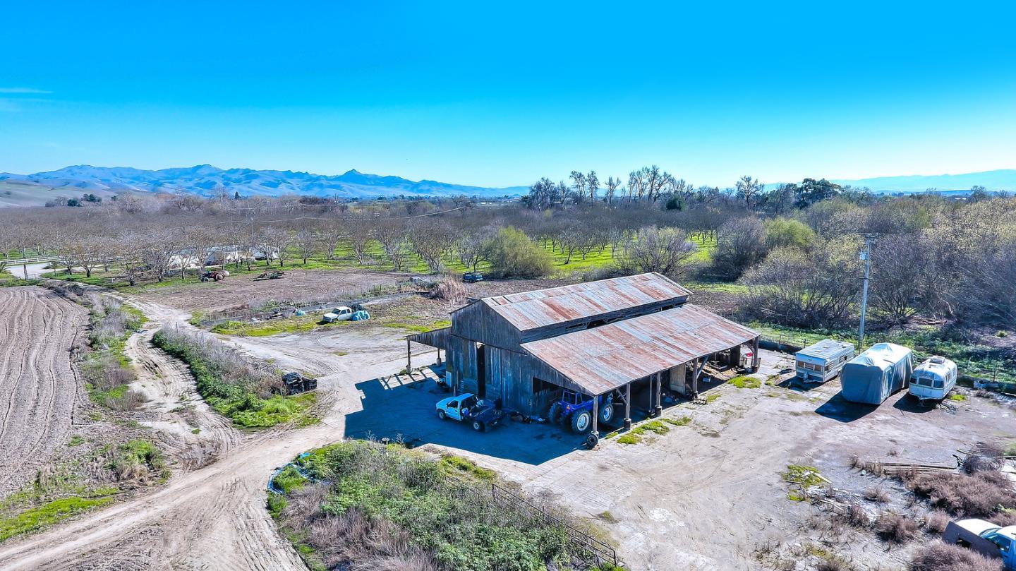 7968 Lovers Lane, HOLLISTER, California 95023, ,Lots And Land,For Sale,Lovers Lane,40967356