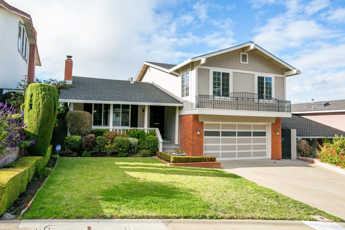 718 Clearfield Dr, Millbrae, CA 94030 3 Beds 2/1 Baths (Sold