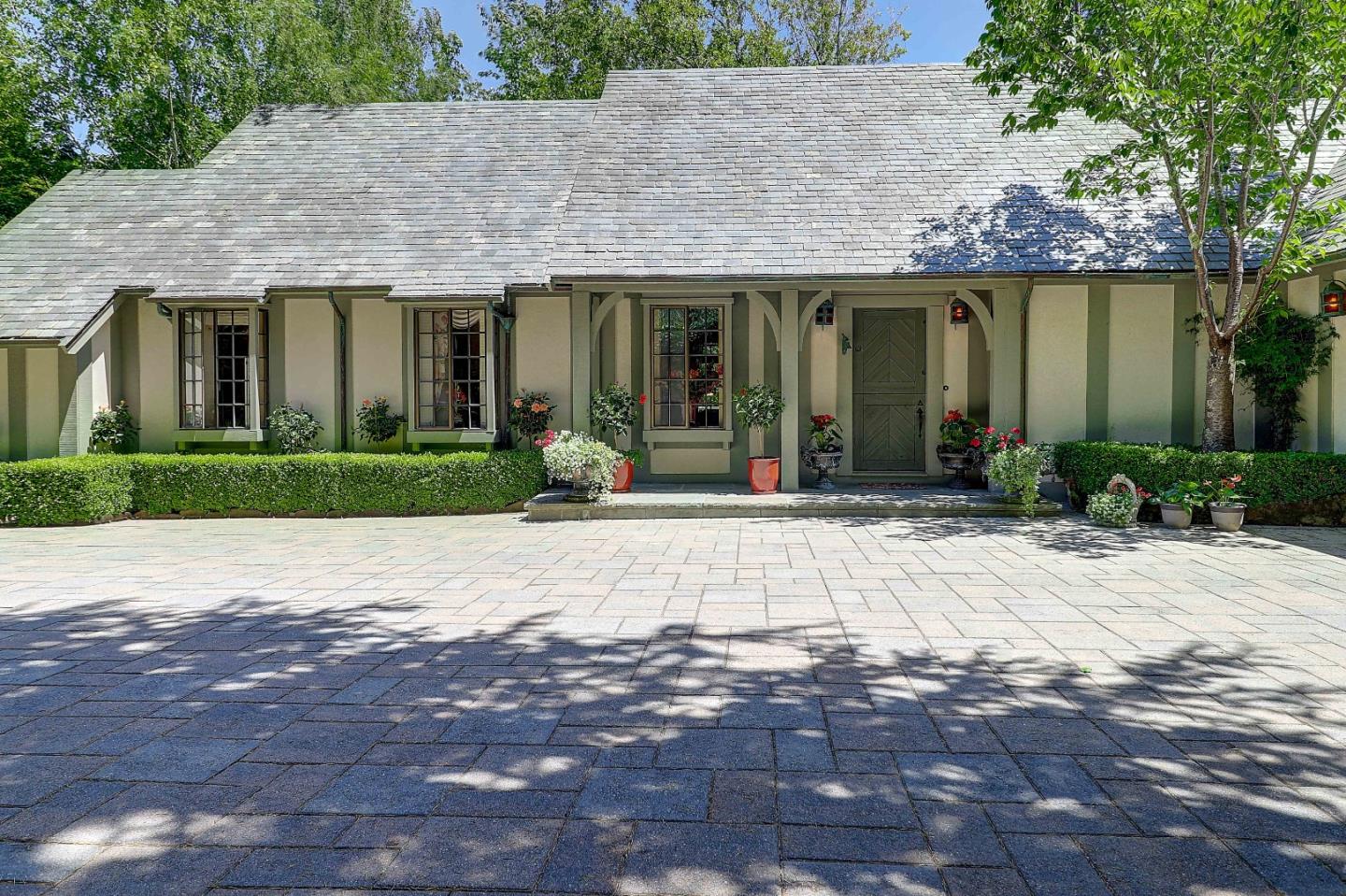 2915 Ralston Ave, Hillsborough, CA 94010 4 Beds 4/1 Baths (Expired