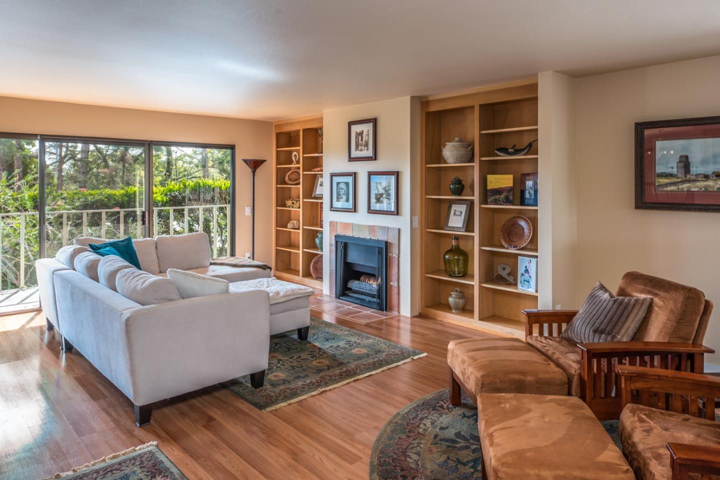 Detail Gallery Image 1 of 1 For 12 Mountain Shadow Ln, Monterey,  CA 93940 - 2 Beds | 2 Baths