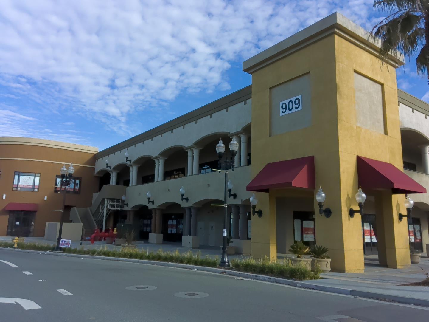909 Story Road, SAN JOSE, California 95122, ,Comm Industrial For Sale,For Sale,Story Road,40965418