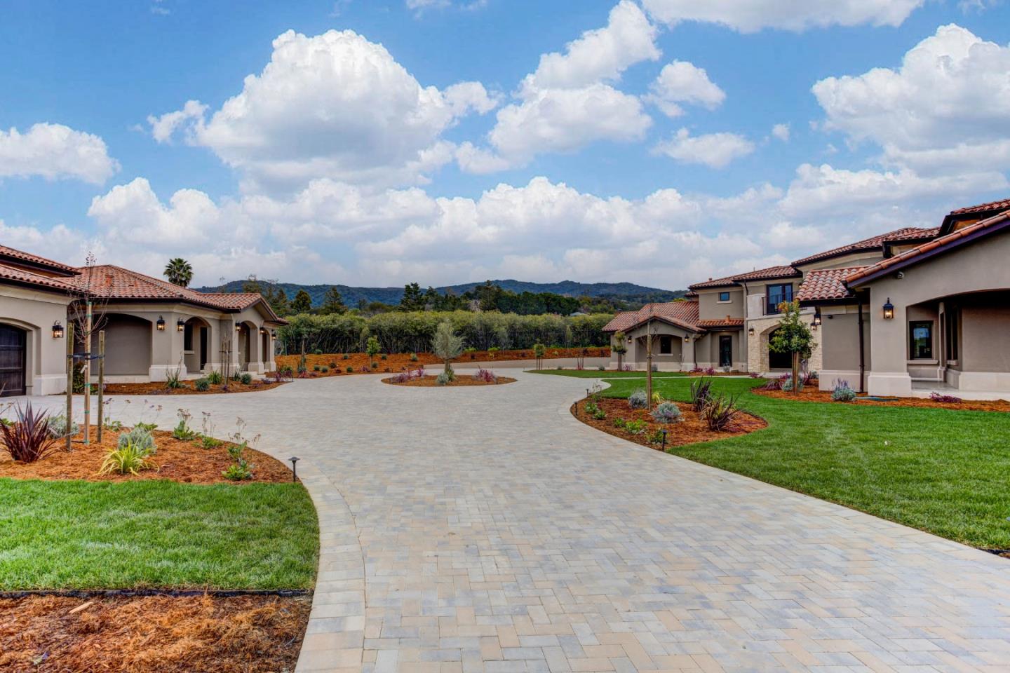 11768 Maria LN, Los Altos Hills, CA 94024 Sotheby's International