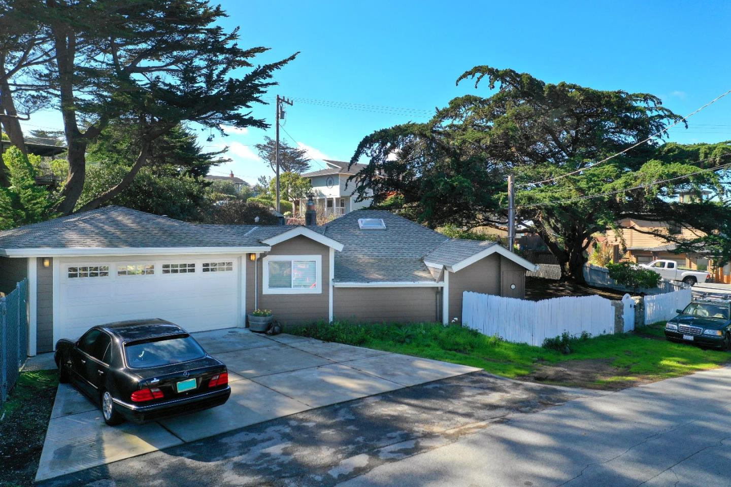 222 2nd St, Montara, CA 94037 1 Beds 0/2 Baths (Sold) ML81742042