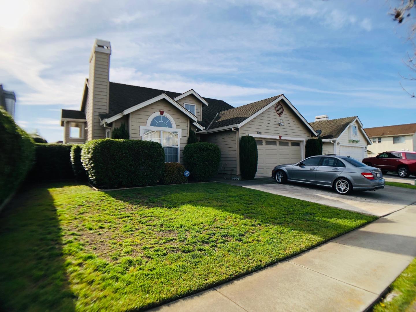 1628 Beacon Hill Dr, Salinas, CA 93906 3 Beds 2 Baths (Sold