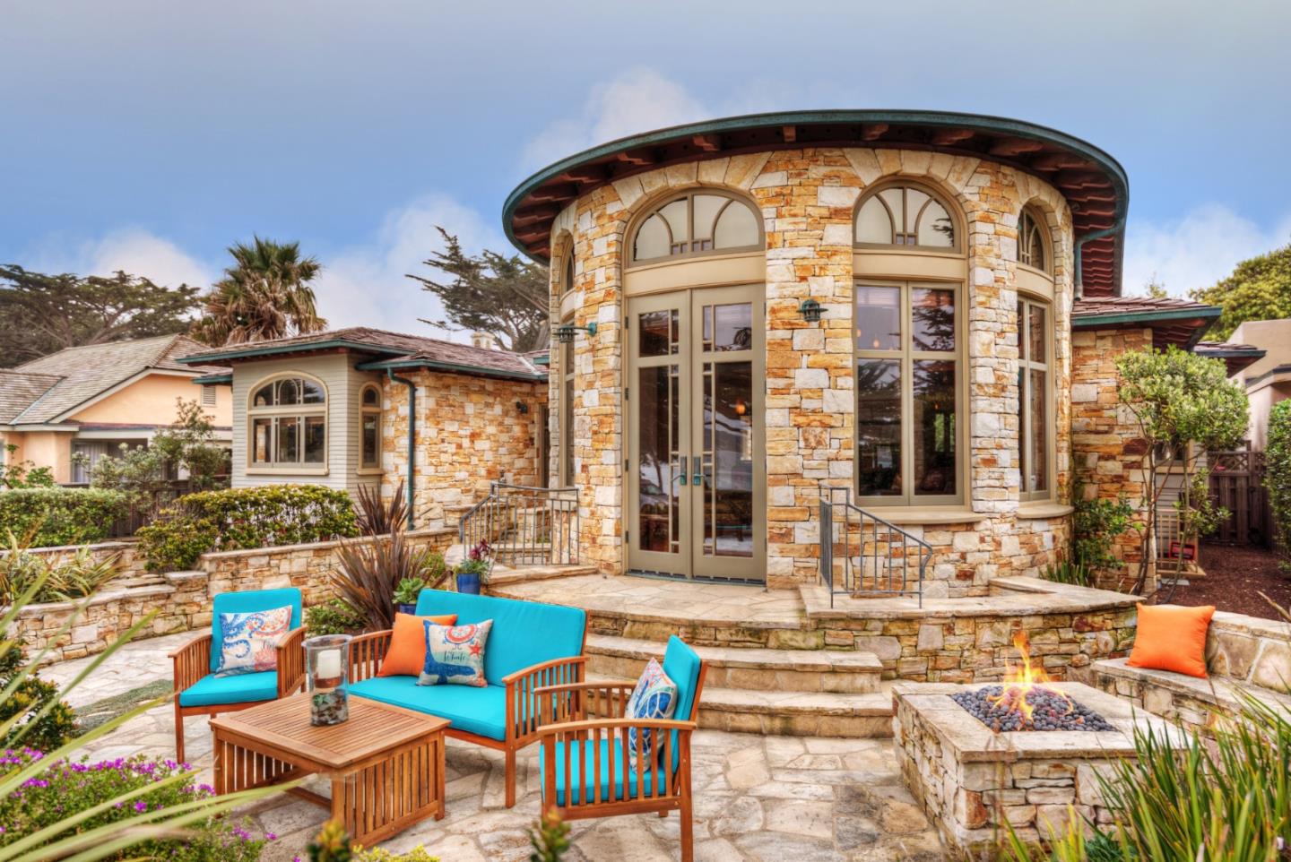 26077 Scenic RD, Carmel, CA 93923 Sotheby's International Realty, Inc.