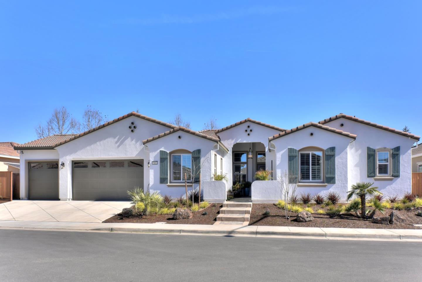 Detail Gallery Image 1 of 1 For 7852 Cinnamon Way, Gilroy,  CA 95020 - 4 Beds | 3/1 Baths