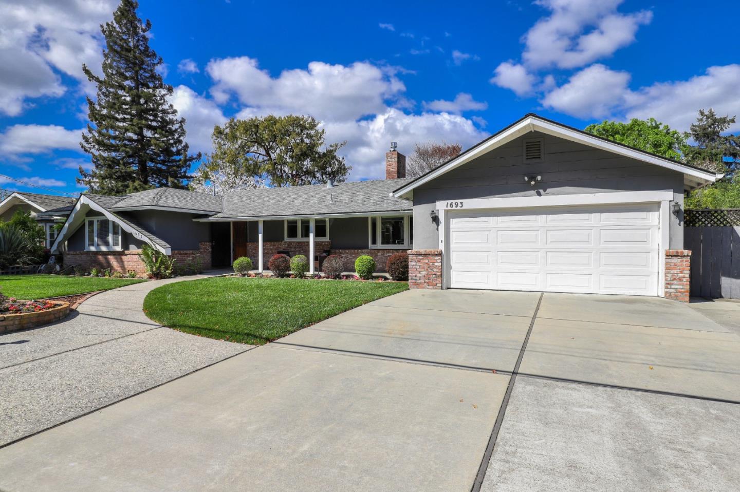 1693 Newcastle Dr Los Altos Ca 94024 3 Beds 2 Baths Sold