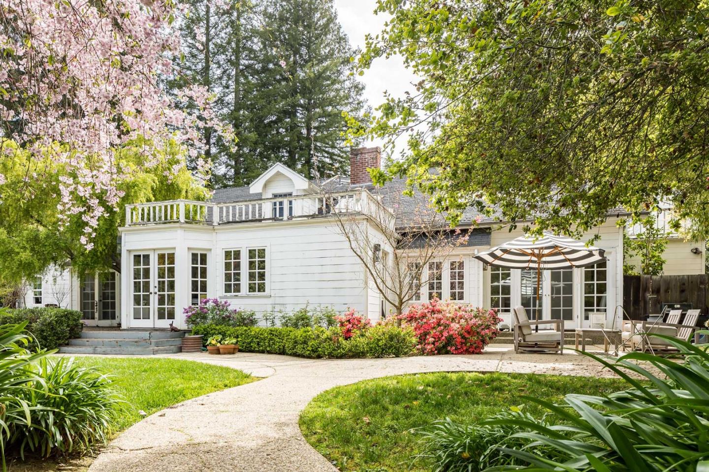 226 Park LN, Atherton, CA 94027 Sotheby's International Realty, Inc.