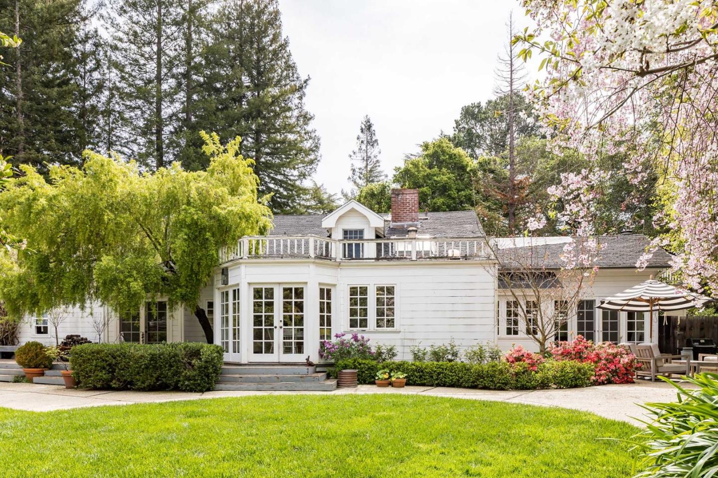 226 Park LN, Atherton, CA 94027 Sotheby's International Realty, Inc.