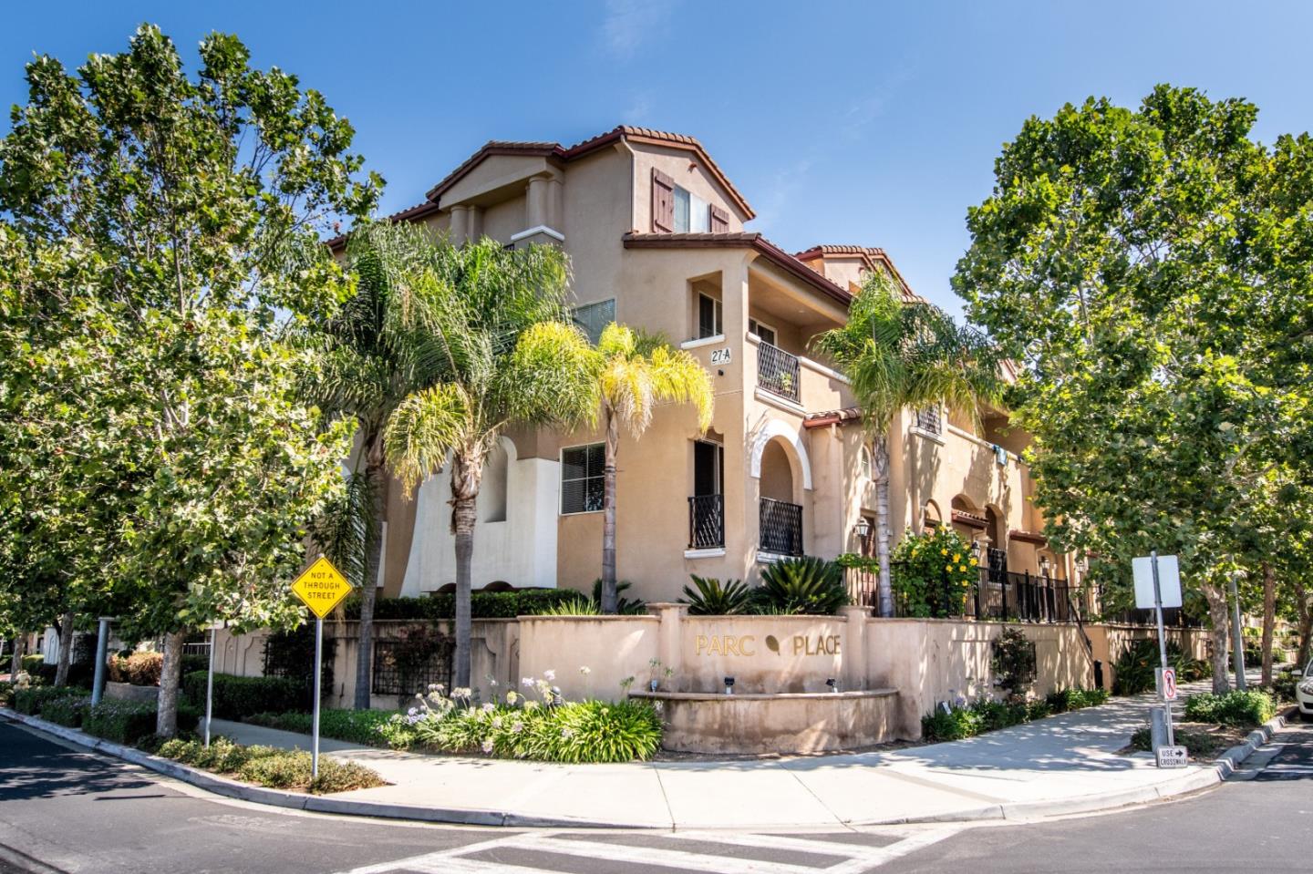 184 Parc Place Dr, Milpitas, CA 95035 2 Beds 2/1 Baths (Sold