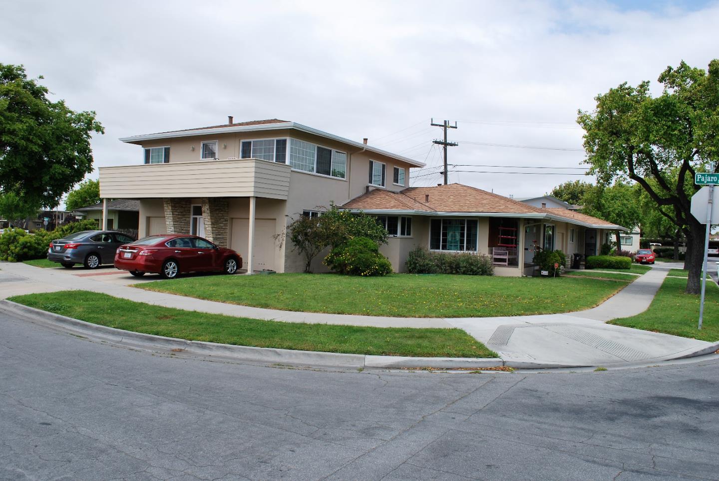 1143 Pajaro St, Salinas, CA 93901 Beds Baths (Sold