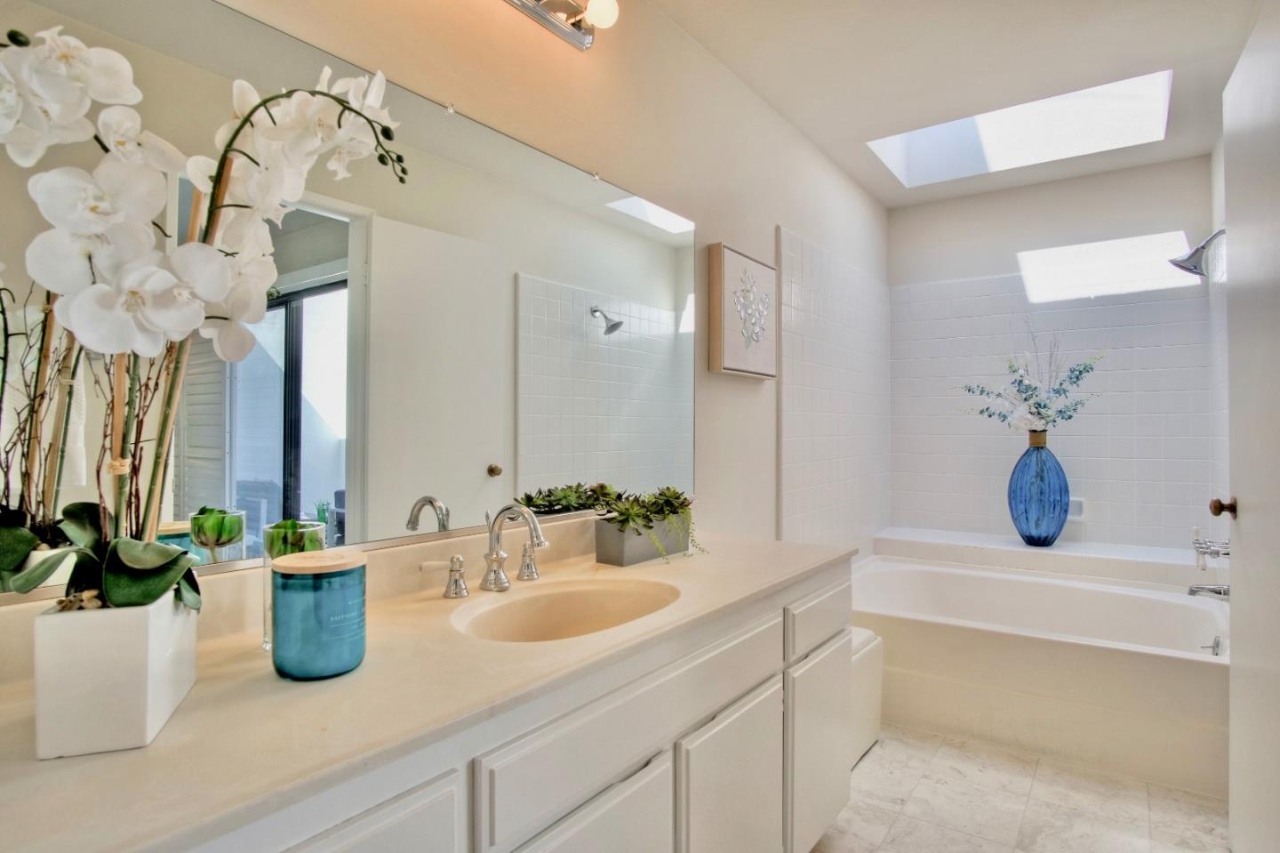 680 Portofino Lane Foster City Ca 94404 1 170 000 Www