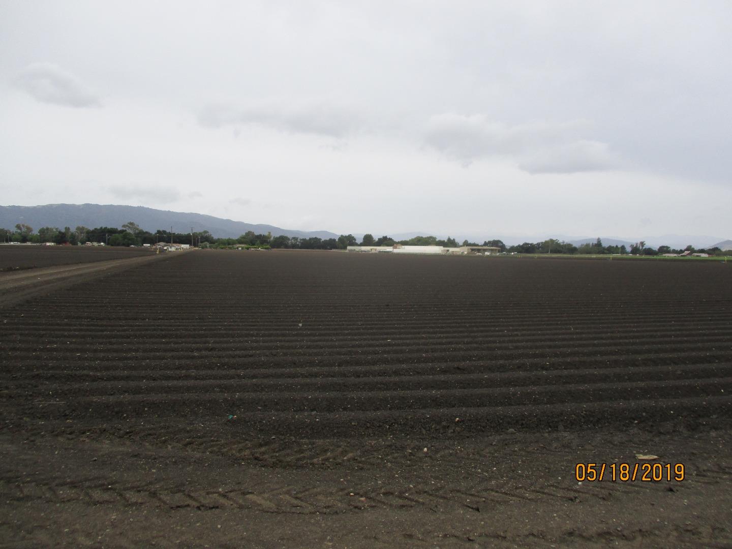 7230 Holsclaw Road, GILROY, California 95020, ,Comm Lots And Land,For Sale,Holsclaw Road,40962295