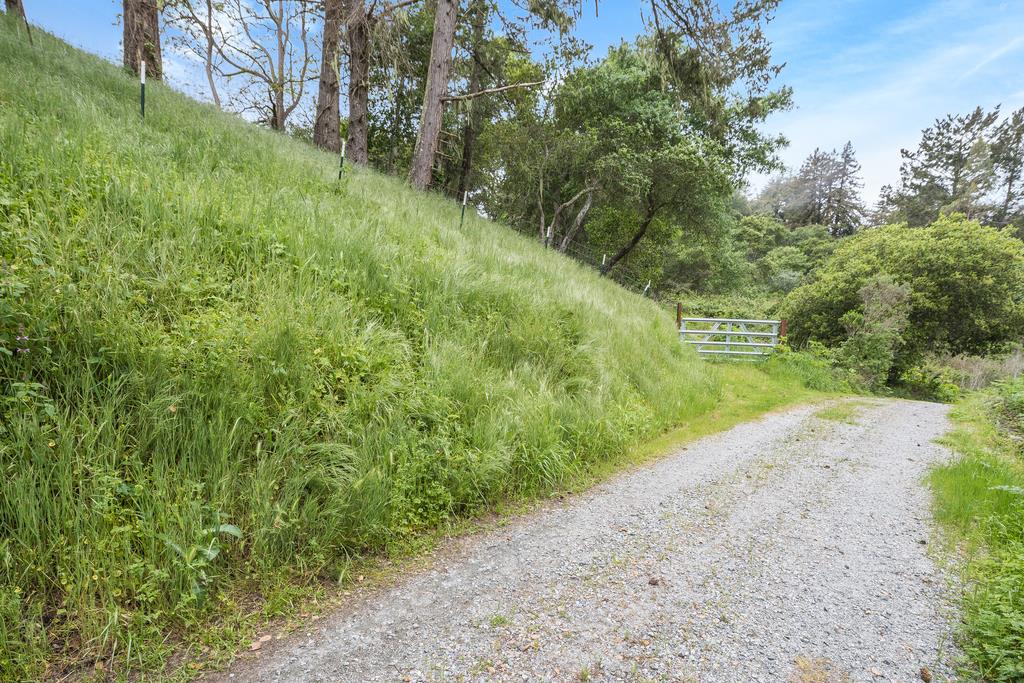 000 Larkin Valley Rd, Watsonville, CA 95076 Beds Baths (Expired