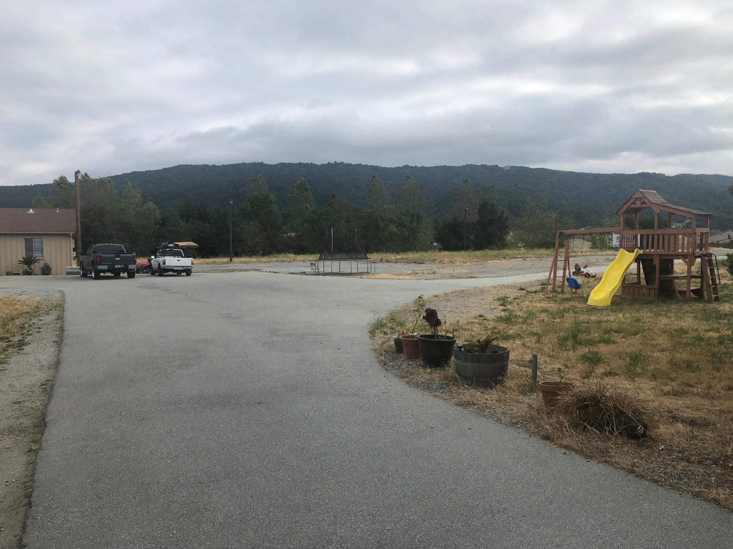 1520 Hecker Pass Highway, GILROY, California 95020, ,Lots And Land,For Sale,Hecker Pass Highway,40964366