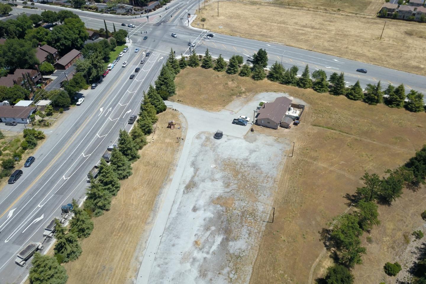1520 Hecker Pass Highway, GILROY, California 95020, ,Lots And Land,For Sale,Hecker Pass Highway,40964366