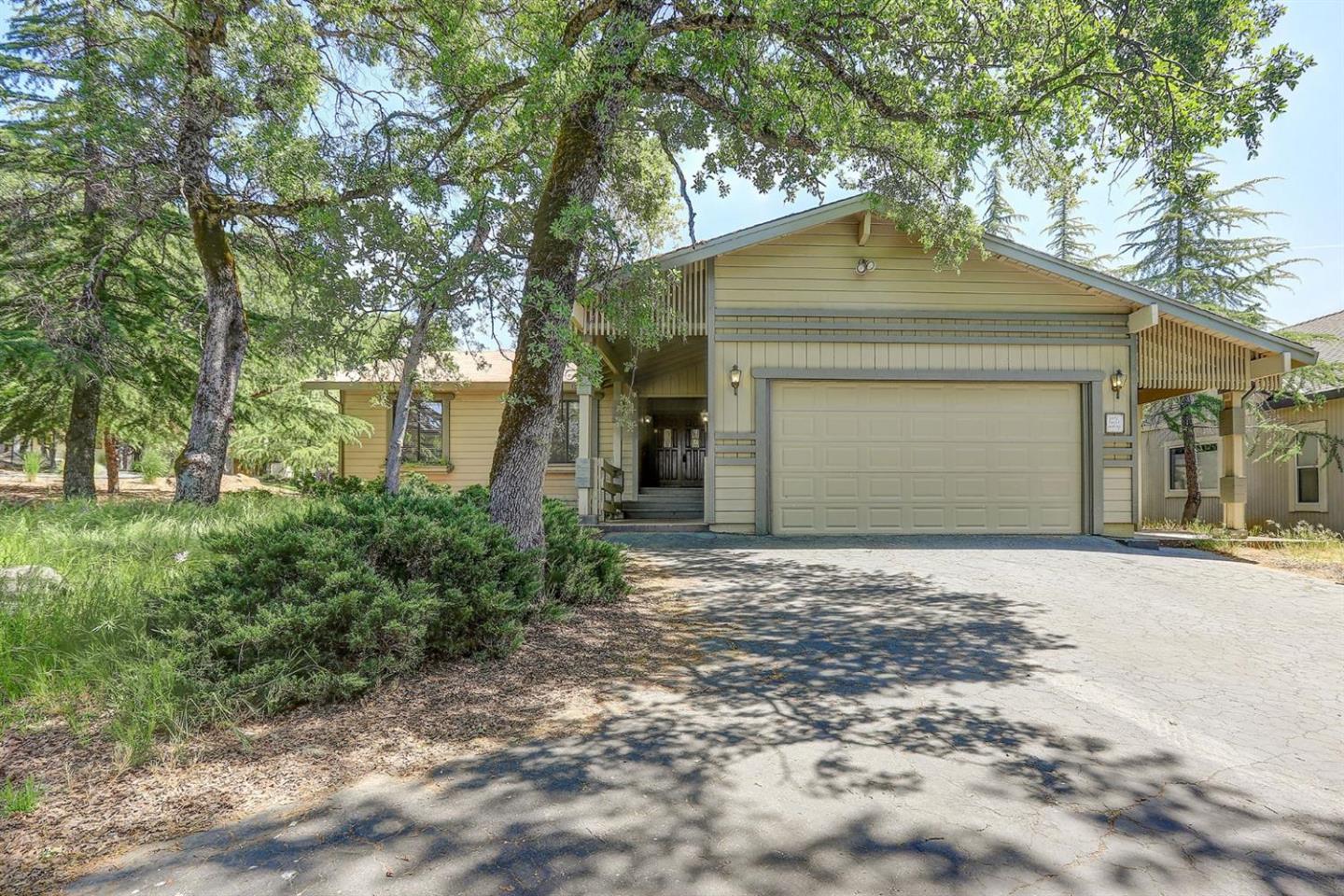 12927 Lake Wildwood Dr, Penn Valley, CA 95946 3 Beds 2 Baths (Sold) ML81752085 MLSL