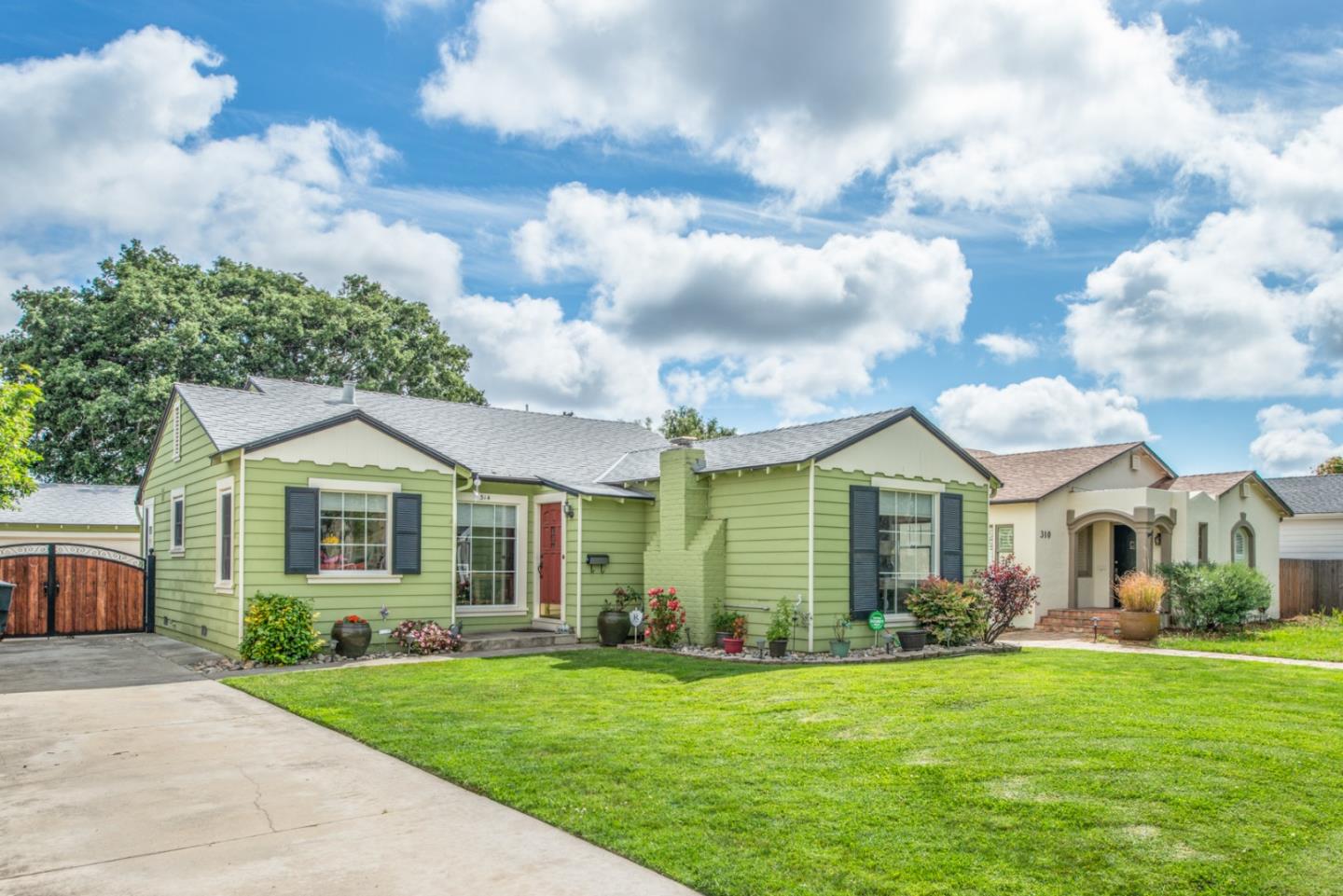 314 E Acacia St, Salinas, CA 93901 - 3 Beds 2 Baths 